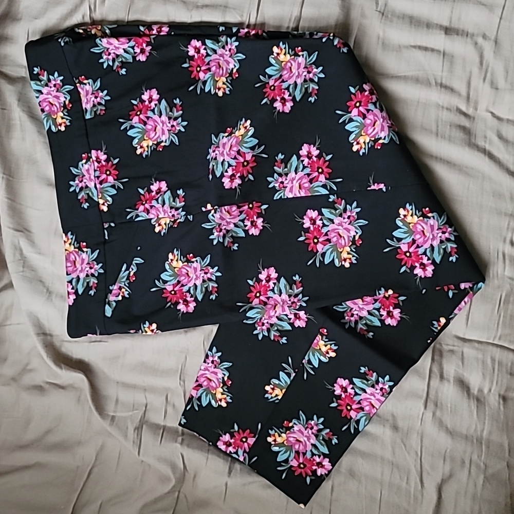 Floral dress pants